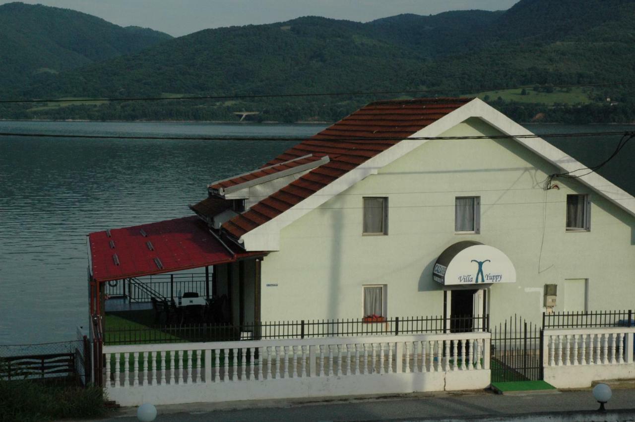 Apartamento Casa 1 Yuppy Ieşelniţa Exterior foto
